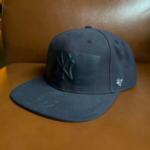 ONE-OF-A-KIND NY Yankees Painted Emblem Flatbill Hat
